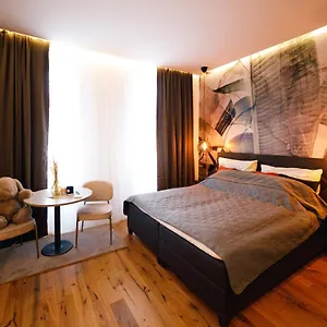  Apartment Lariana