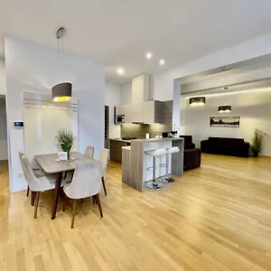 7 Apartment