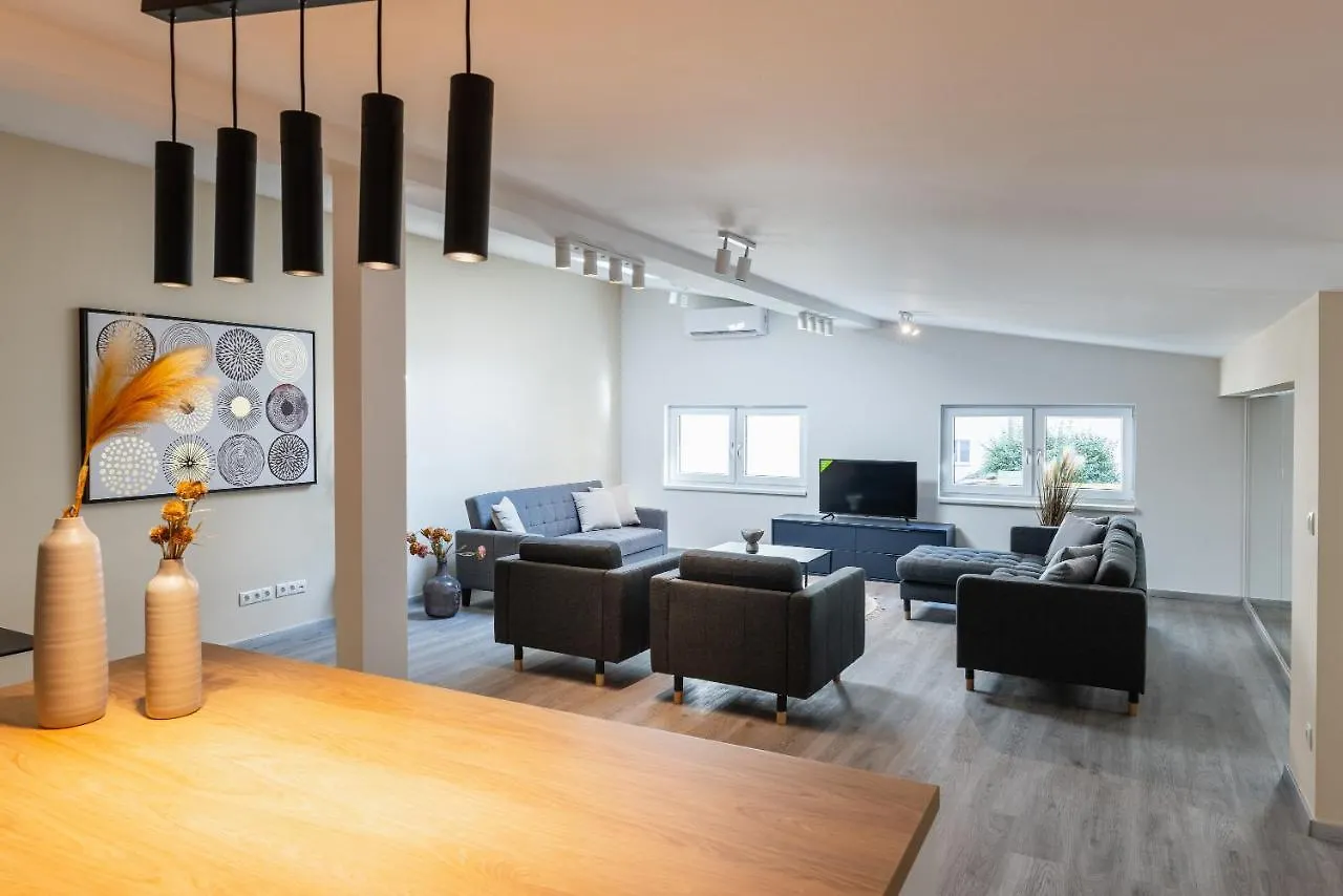 Open Space With Free Parking - Leopoldstadt Wien Apartment